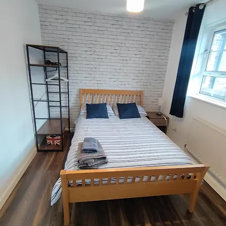 Location Location Location, Whole Apartment For You! Londra Esterno foto